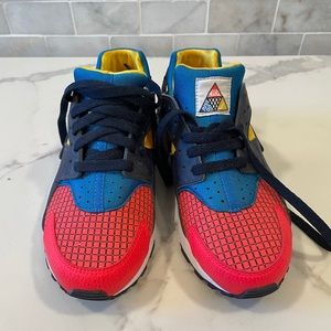 Nike Huarache - Youth Size